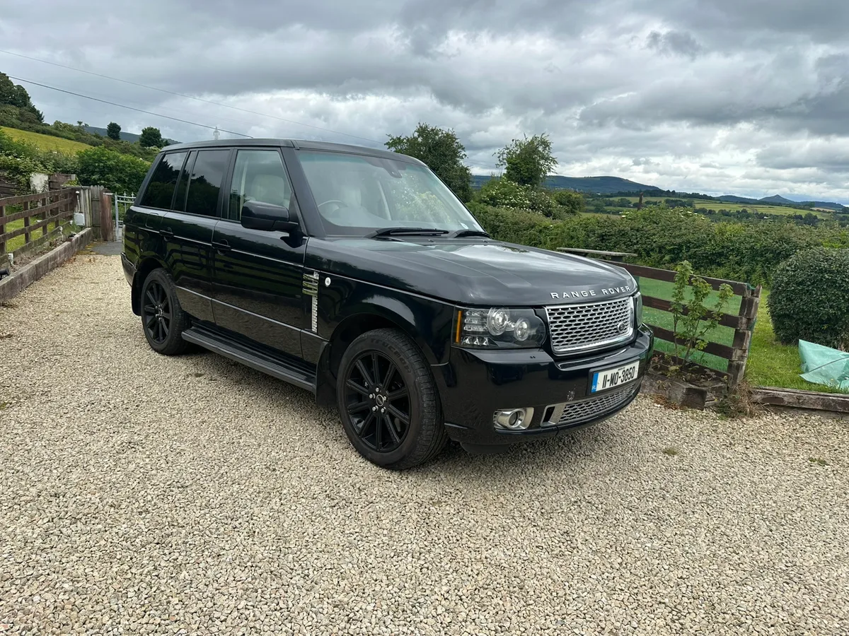Range Rover 4.4V8 Autobiography 5 Seat Comm - Image 1