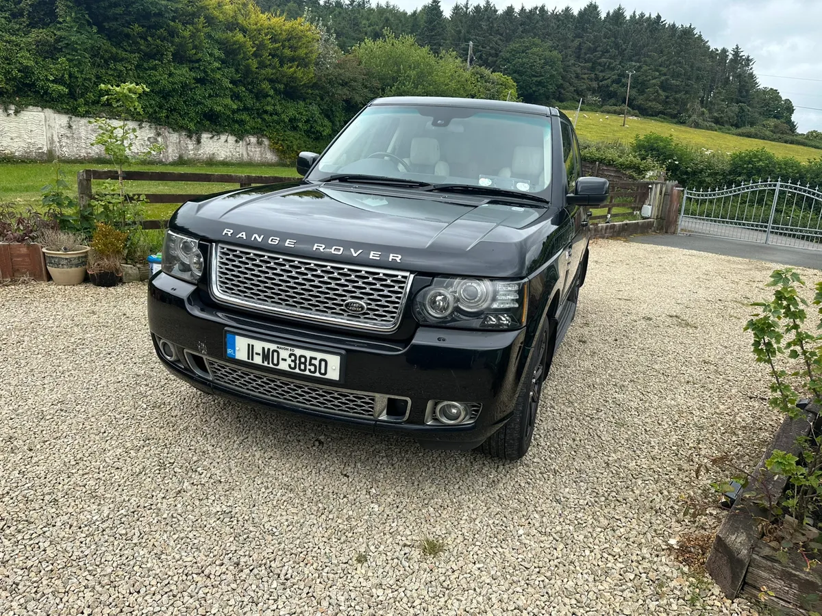 Range Rover 4.4V8 Autobiography 5 Seat Comm - Image 2
