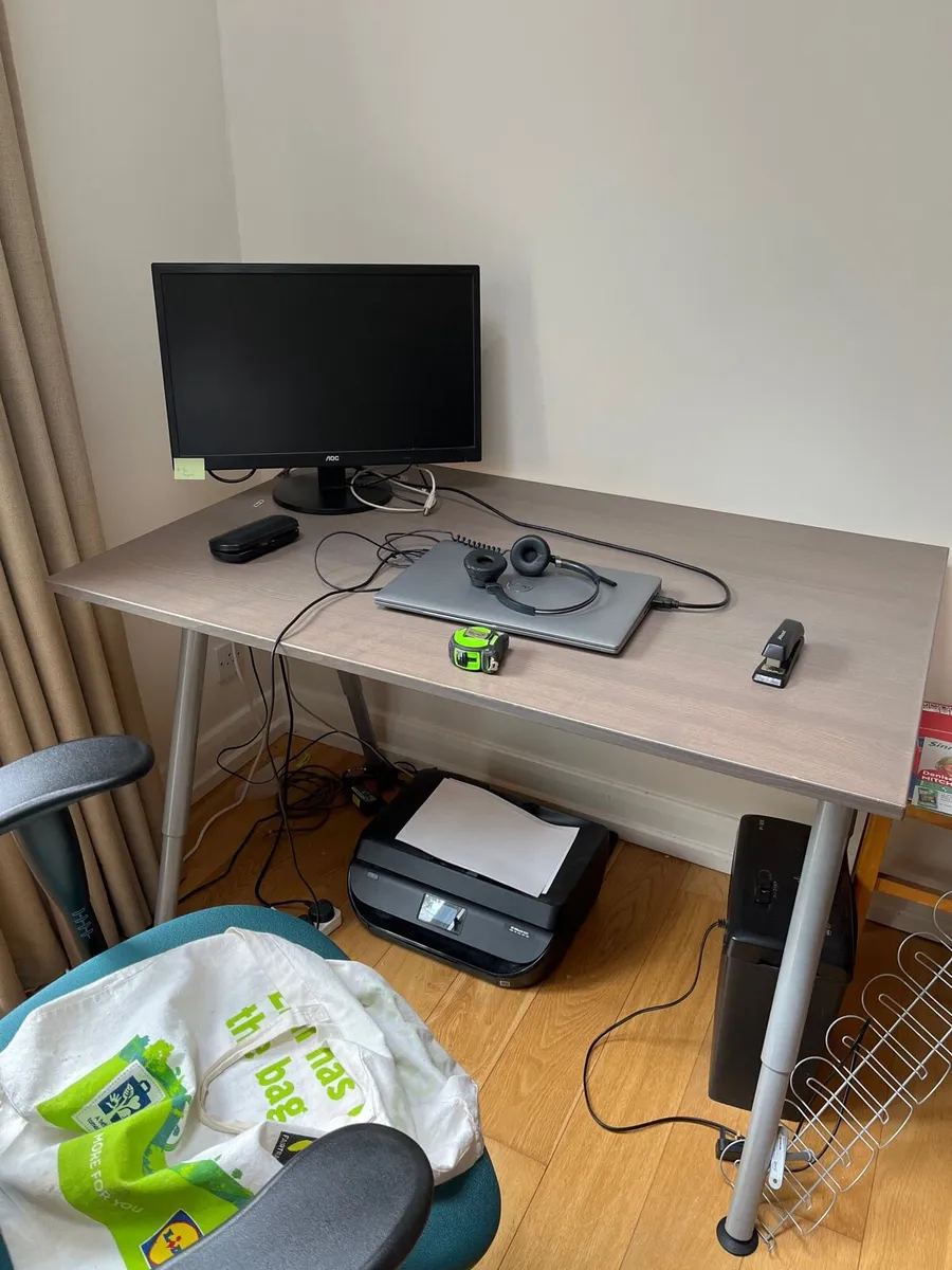 Desk - Image 1