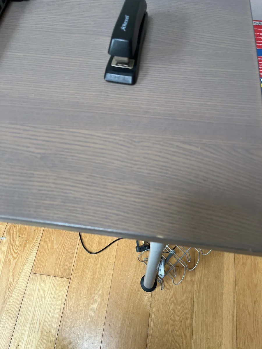 Desk - Image 2