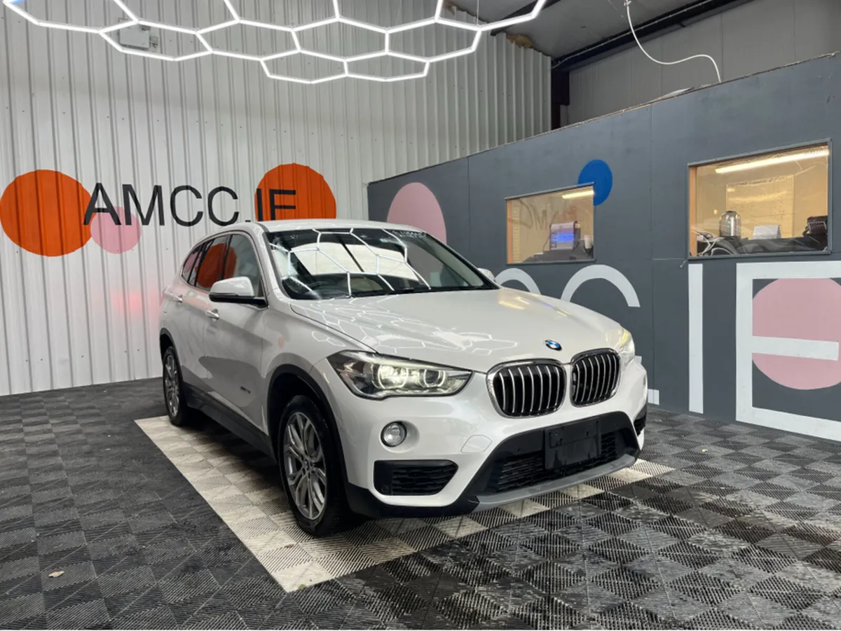 BMW X1 1.5 PETROL / 36k KMs / HEATED SEATS , REVER - Image 1