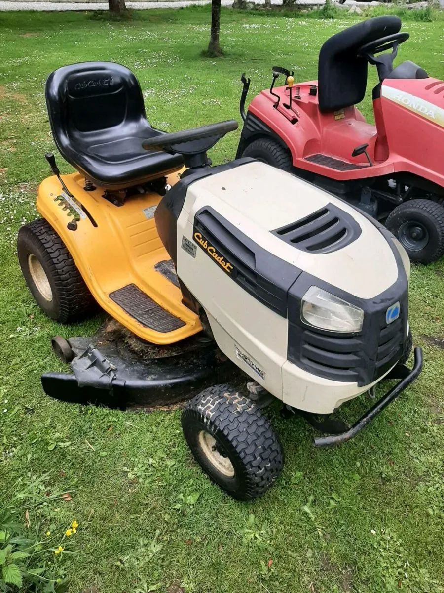 Ride on mower - Image 2