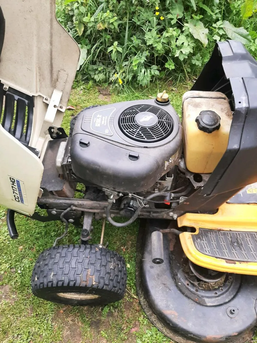 Ride on mower - Image 4