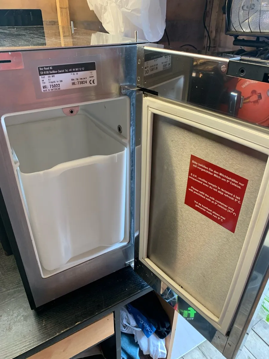 Milk fridge - Image 2