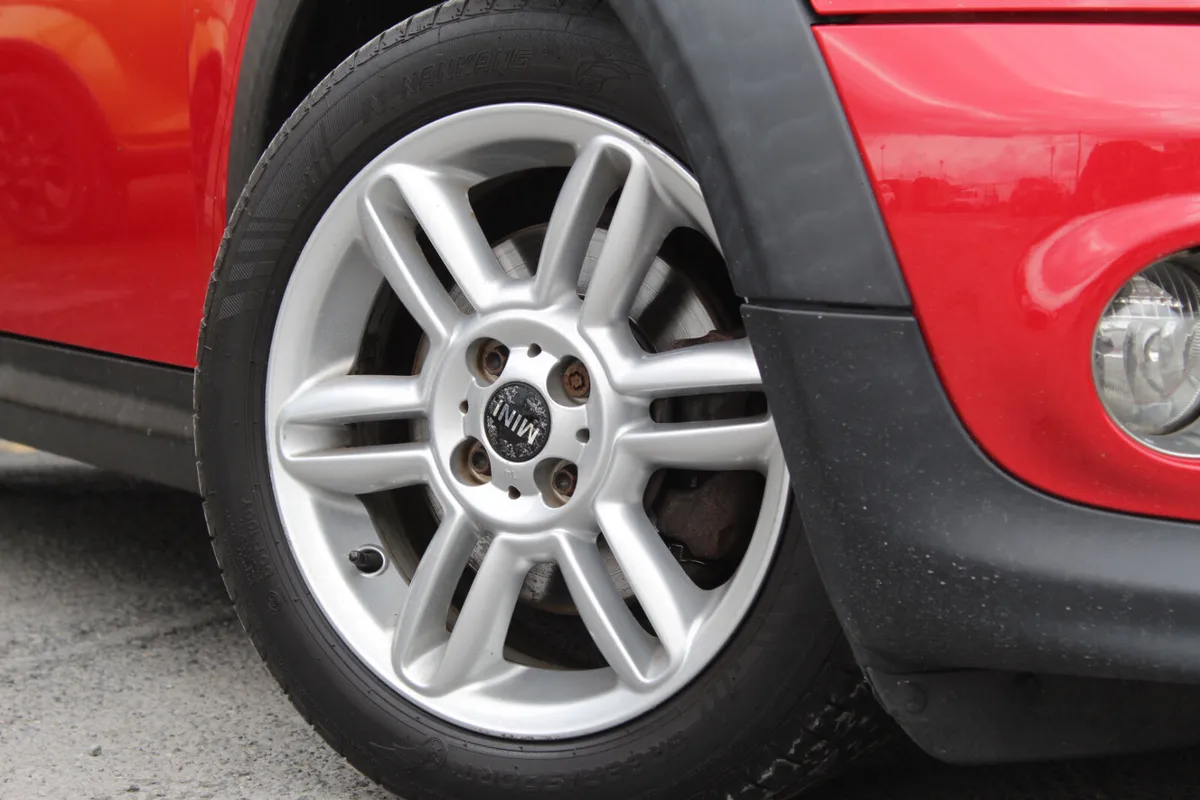 Mini Cooper 2012 1.6 Petrol *Warranty* - Image 3