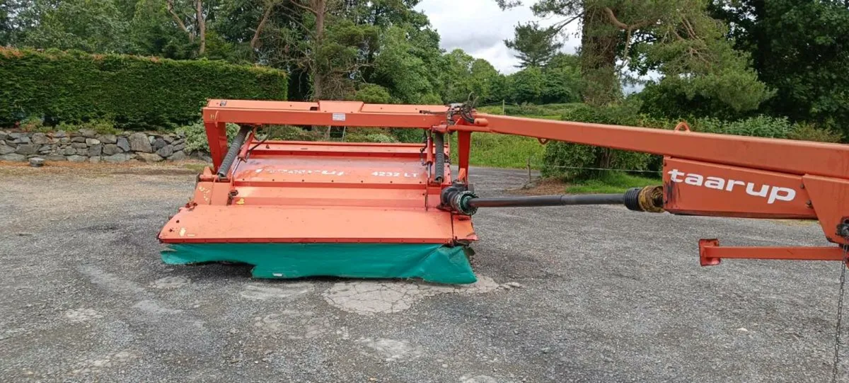 Taarup 10 foot Mower - Image 1