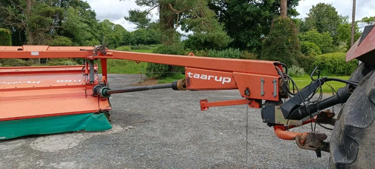 Taarup 10 foot Mower - Image 2