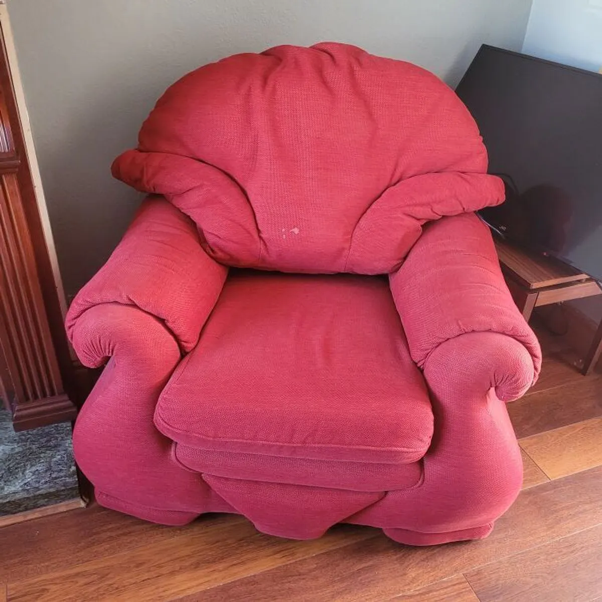 Free matching 3 seater, 2 seater, Armchair and Pouffe - Image 1