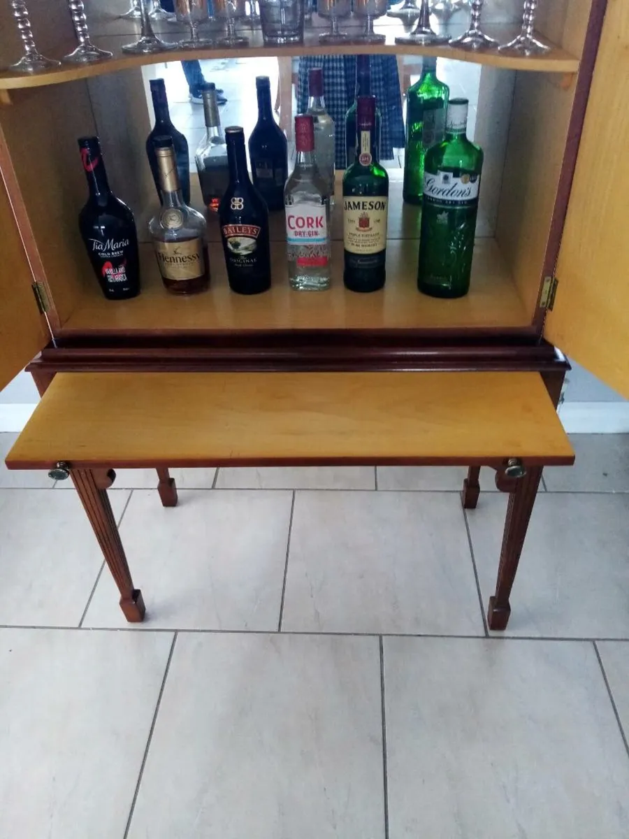 Shaw's of London Cocktail Cabinet - Image 4