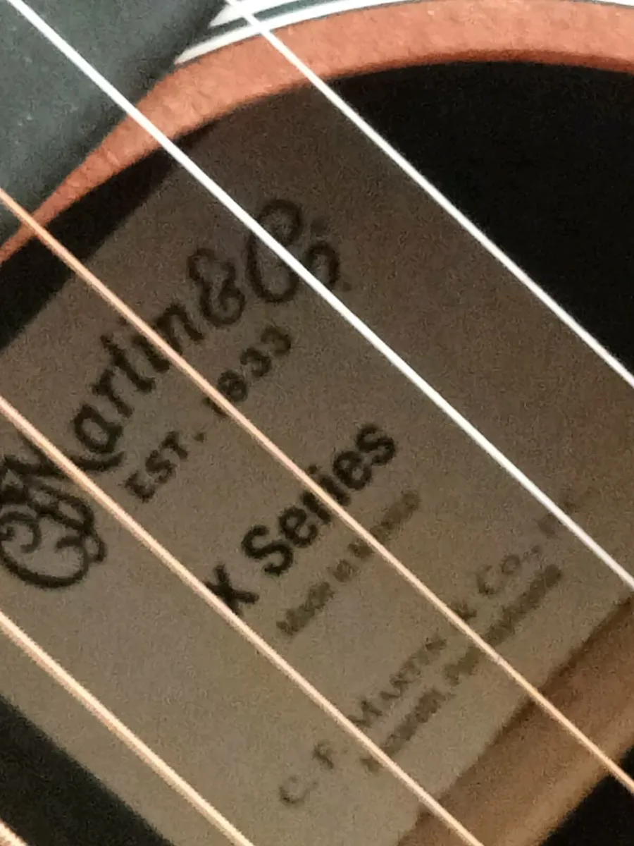 Guitar and a cube amp , microphone stand - Image 3