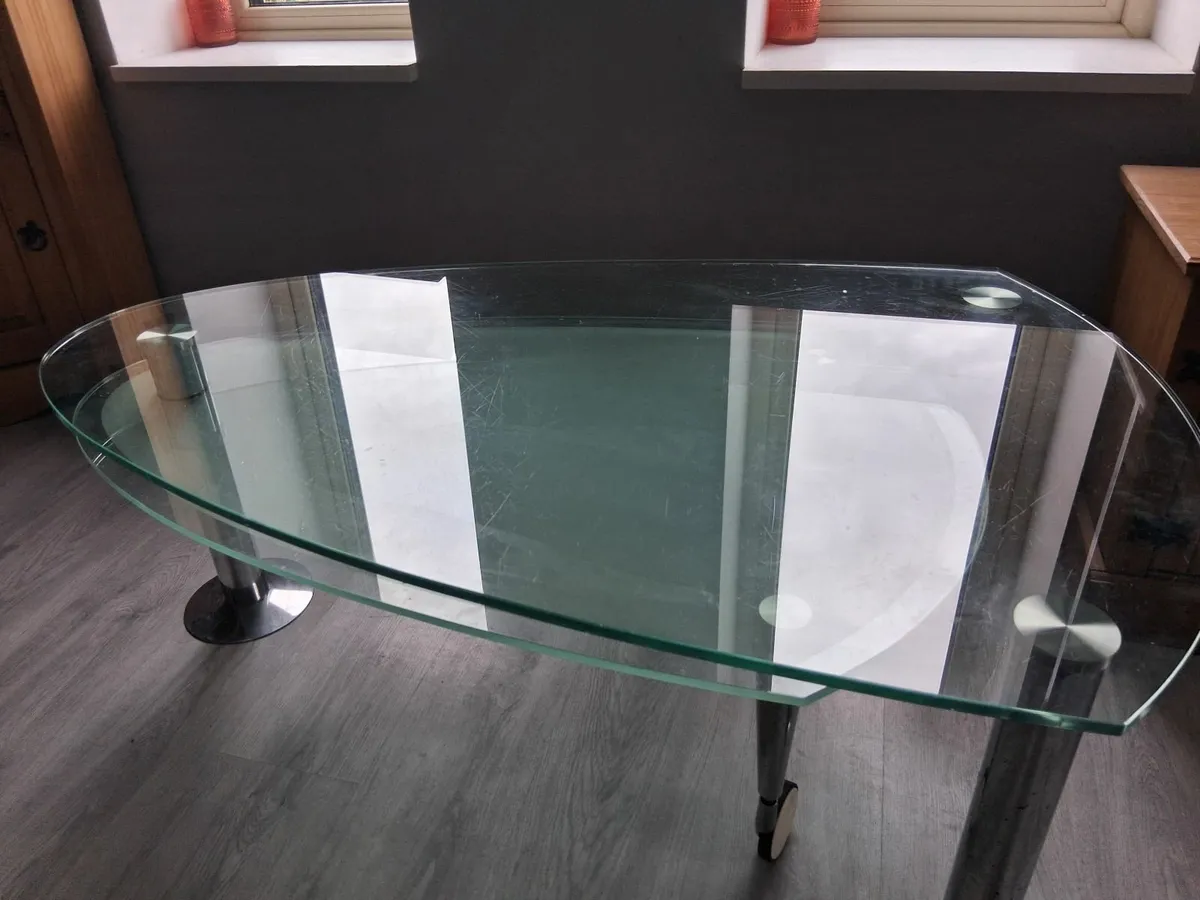 FREE glass table - Image 3
