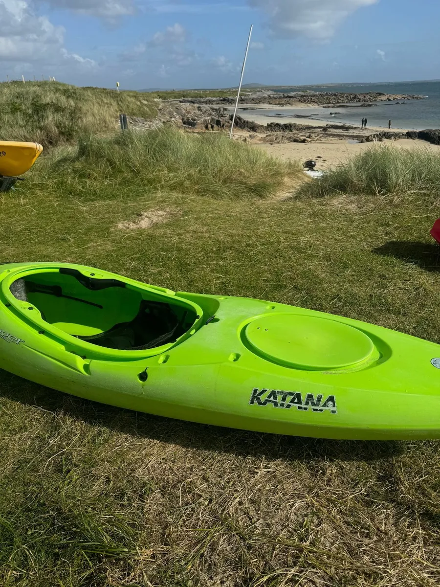 Dagger Katana Kayaks 10.4 - Image 1