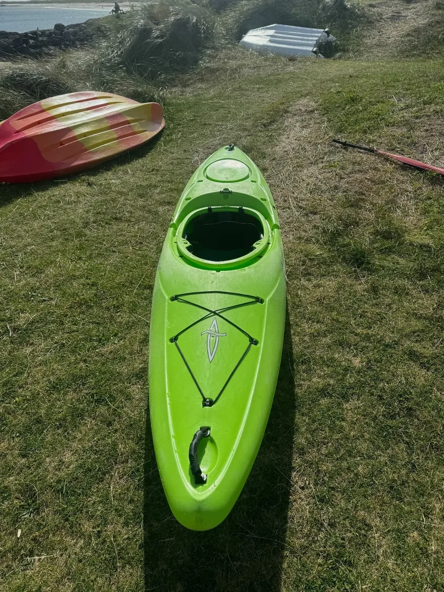 Dagger Katana Kayaks 10.4 - Image 2