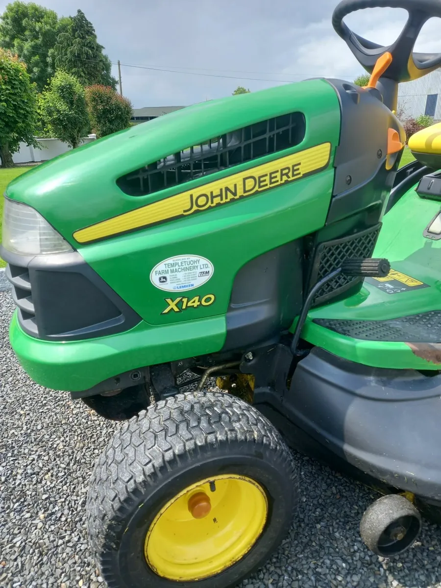 Ride on lawn Mower - Image 1