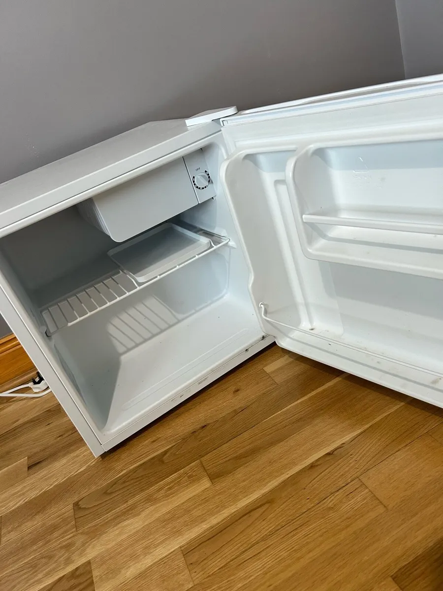 Mini Fridge - Image 2