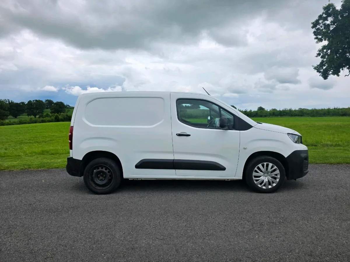 Peugoet Partner - Image 2