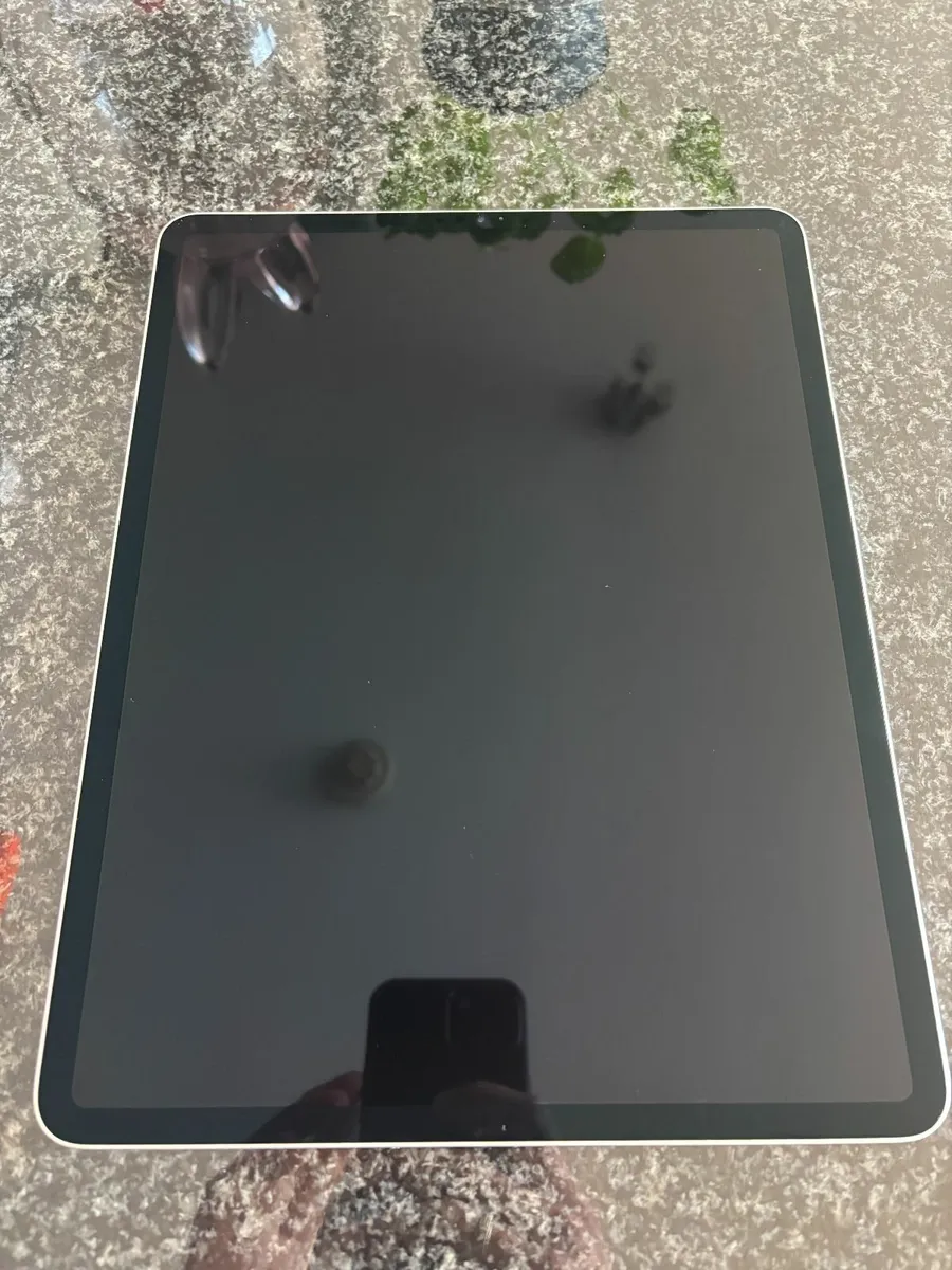 Immaculate ! iPad Pro 12.9 128GB - Silver - Image 3