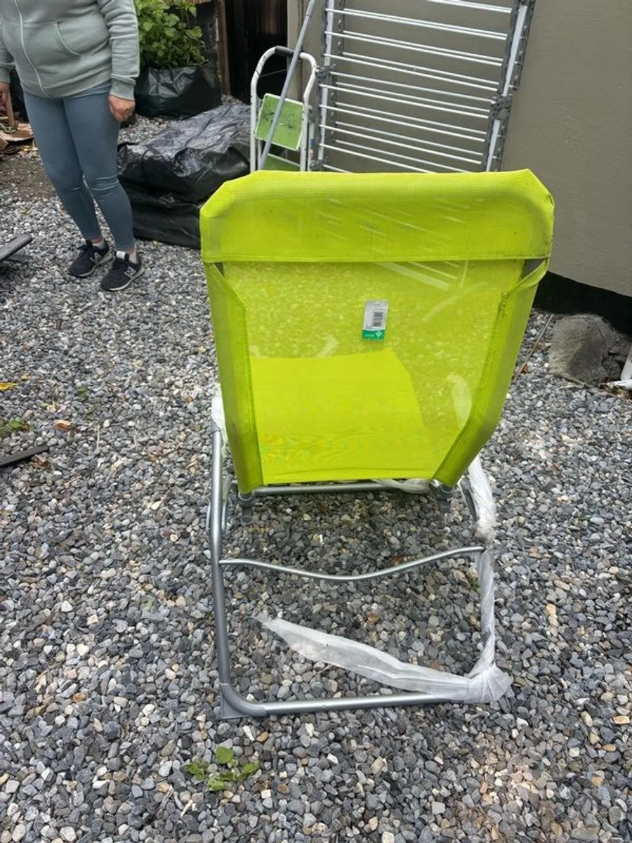 Sunloungers x3 anti gravity - Image 1