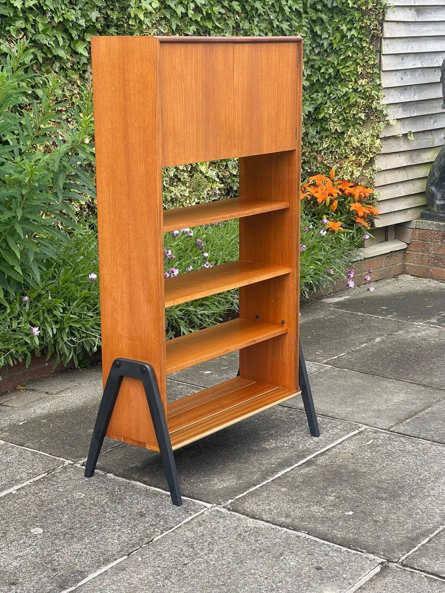 Mid century G Plan bookcase plus - Image 1