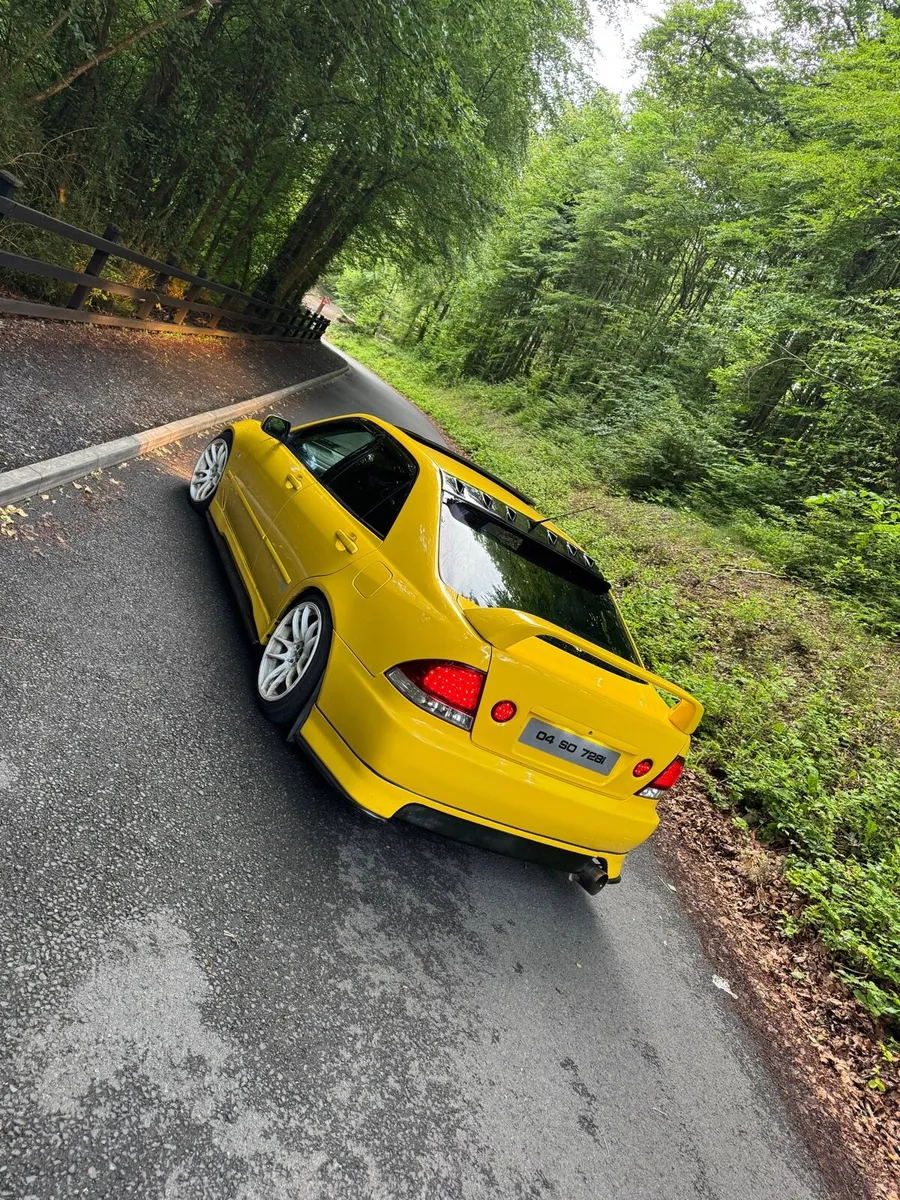 Lexus is200 sport - Image 3