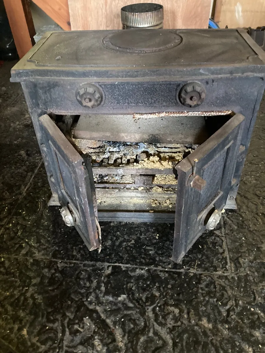Stove for Sale - Image 4