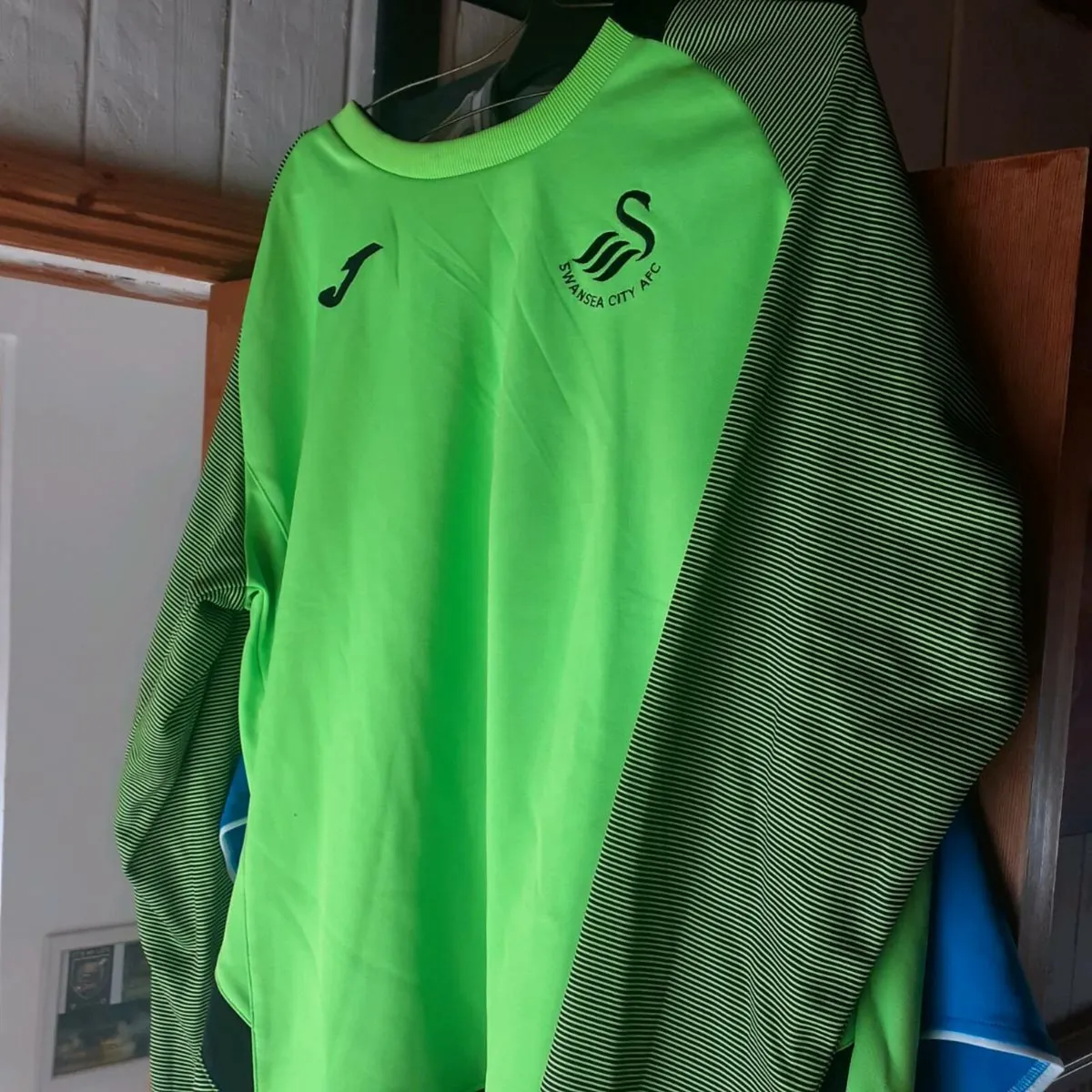 Jersey - Image 2