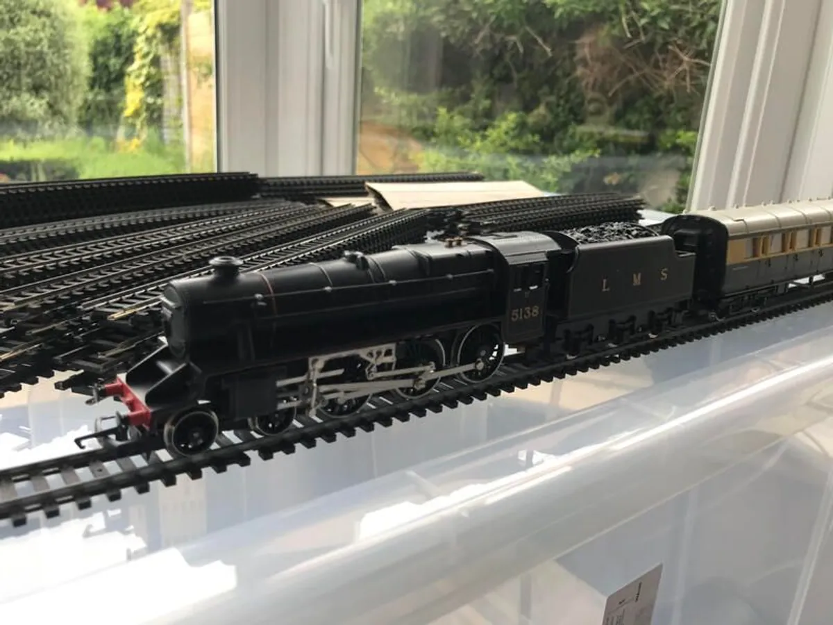 Train Set-Hornby 1980's Vintage - Image 1