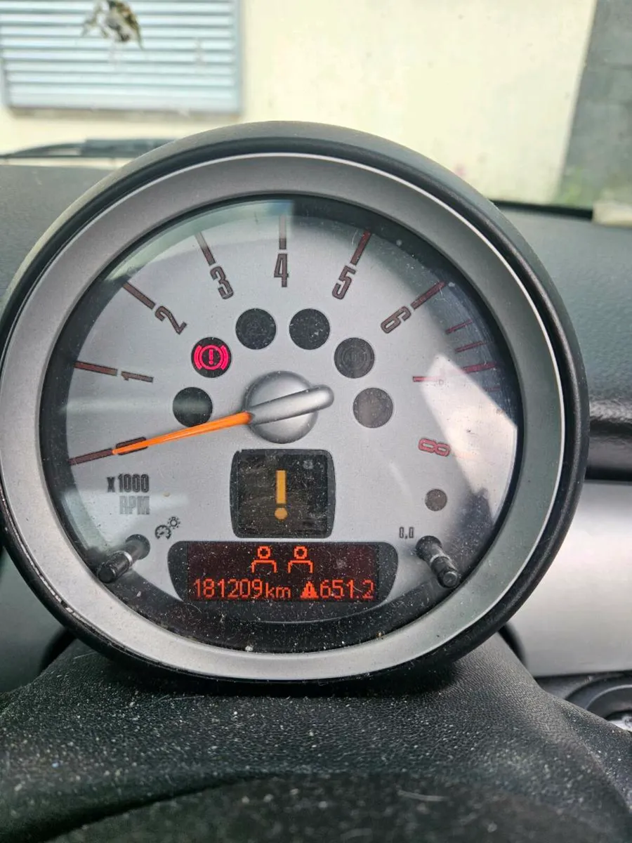 Mini Cooper - Needs engine - NOT running - Image 4