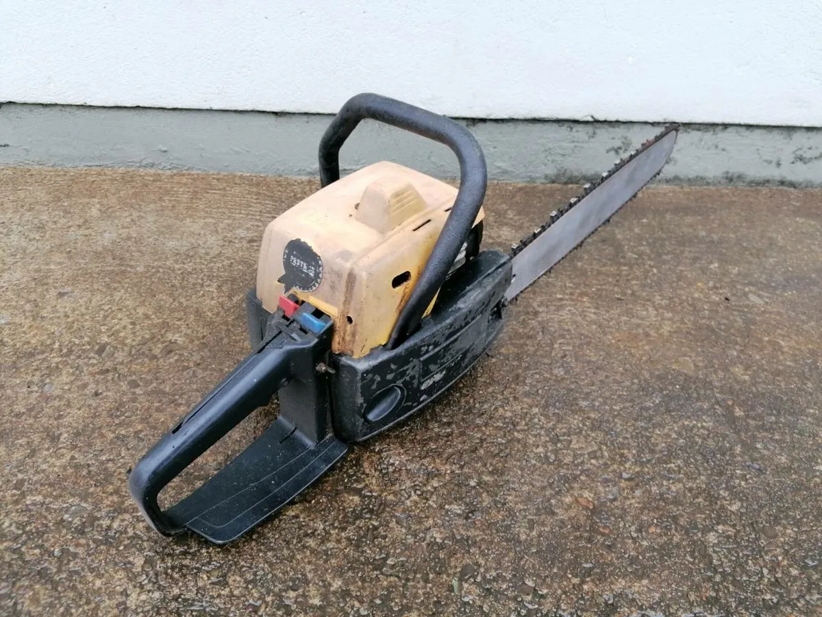Vintage Chainsaws for Parts or Repair - Image 3
