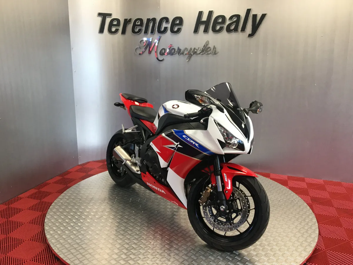 2017 Honda CBR1000 FIREBLADE 'DEPOSIT TAKEN' - Image 1