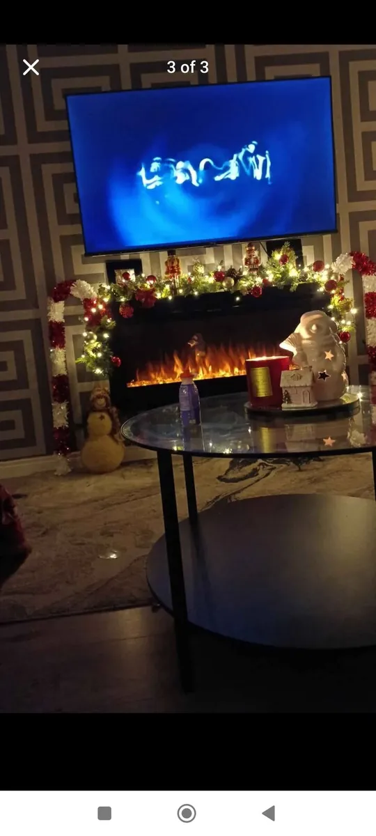 Electric wall hanging fire. - Image 1