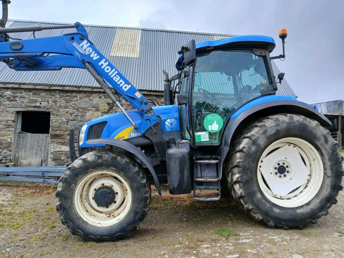 New Holland TS115A - Image 1