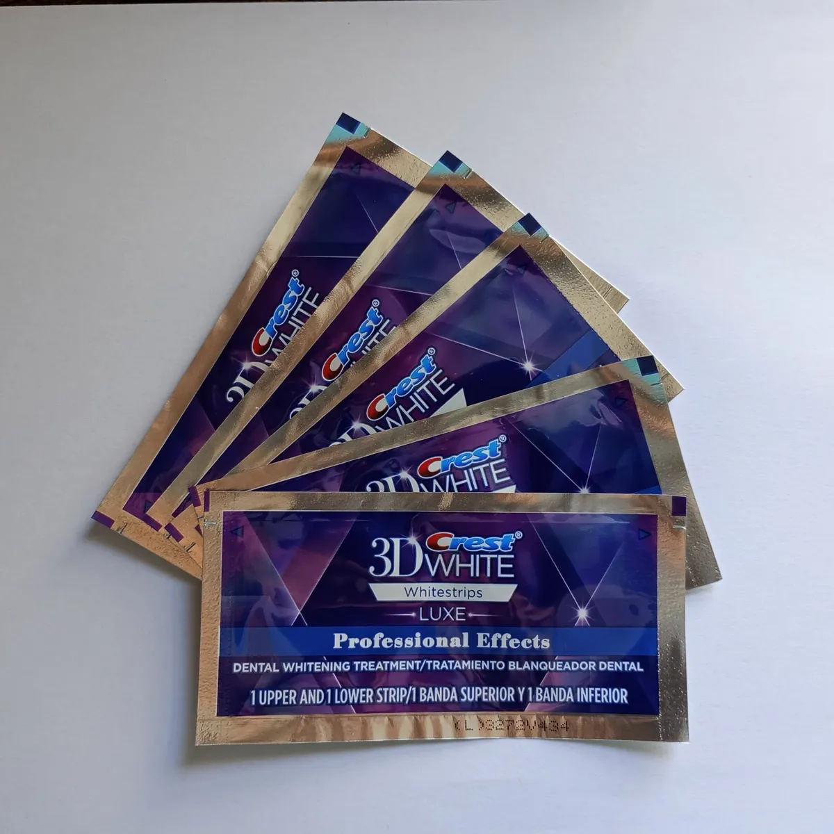 Crest Teeth Whitening Strips - Luxe Level 18 - Image 2
