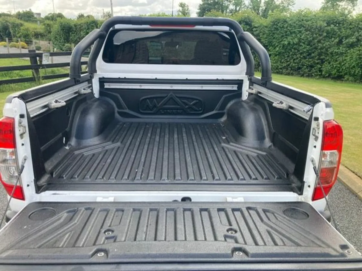 2021 NISSAN NAVARA TEKNA DCI **FULLY KITTED** - Image 3