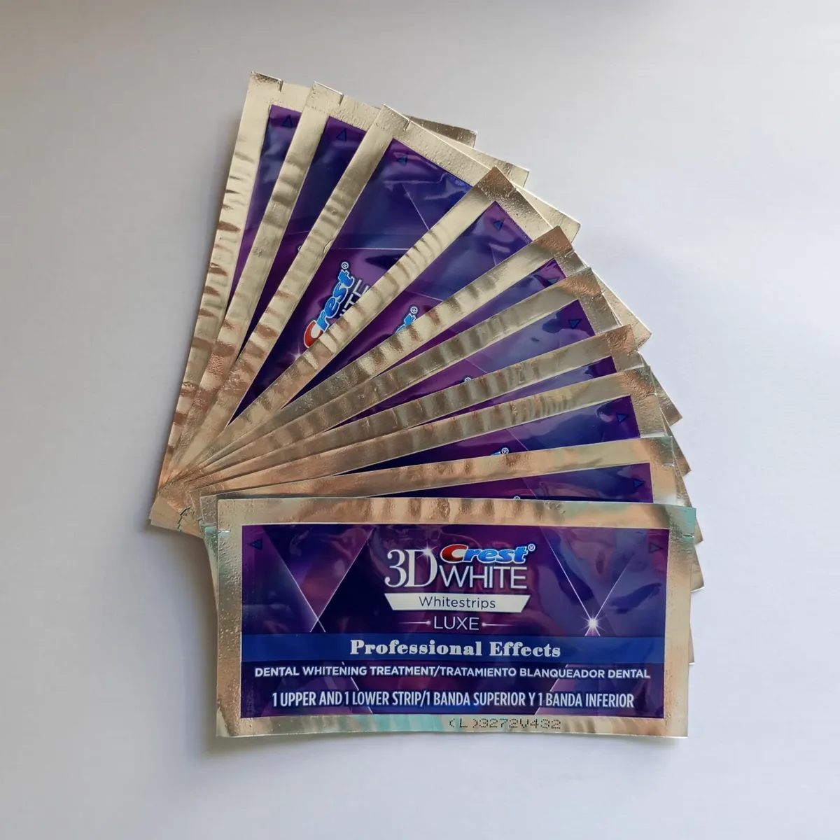 Crest Teeth Whitening Strips - Luxe Level 18 - Image 3