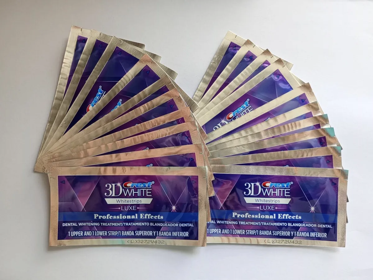 Crest Teeth Whitening Strips - Luxe Level 18 - Image 4