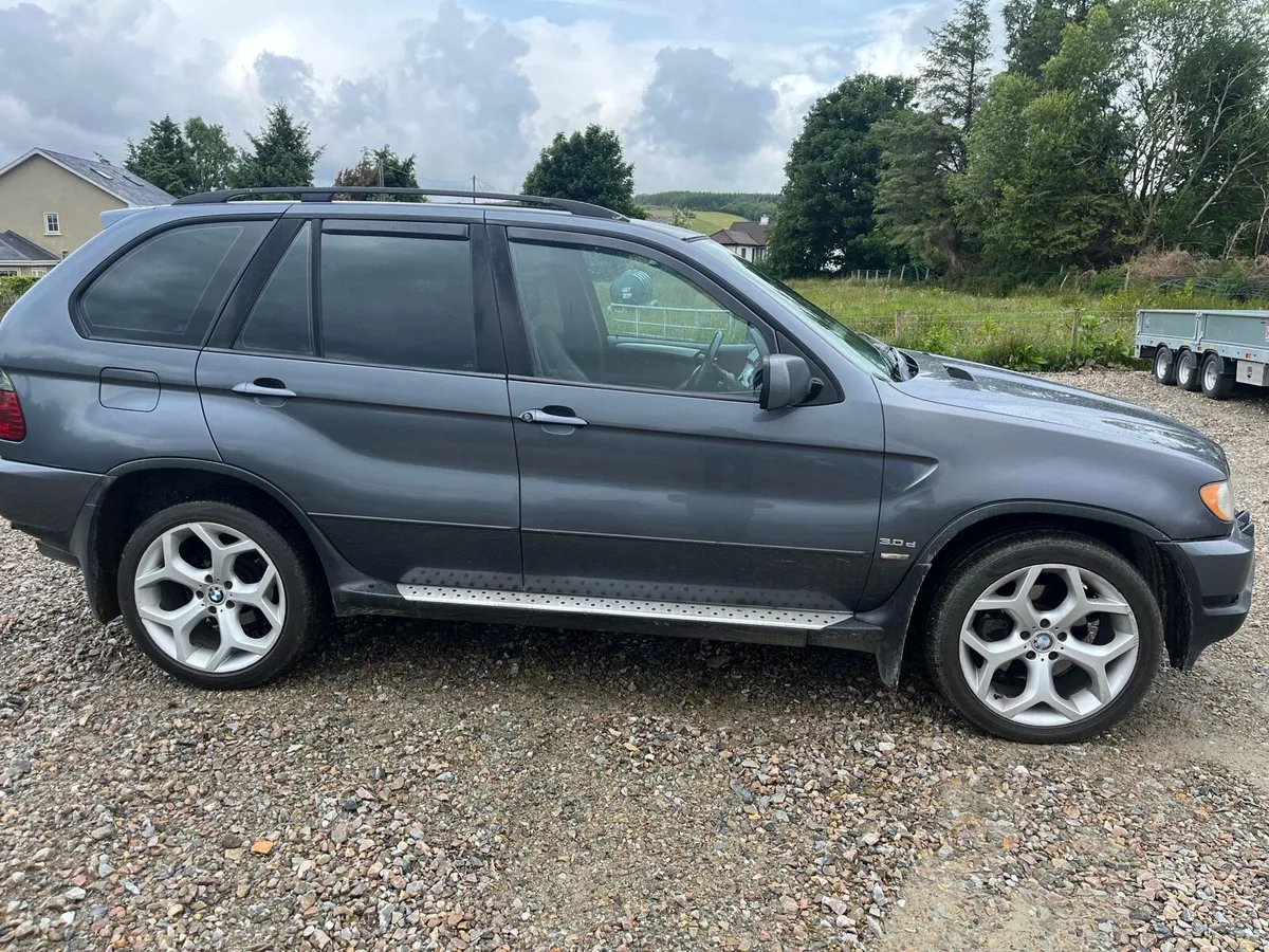 BMW x5 CREWCAB - Image 4