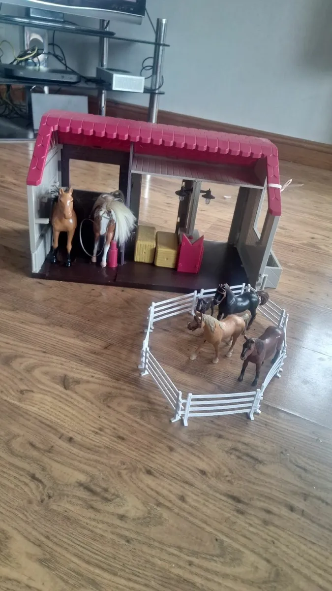 Toys - Image 1