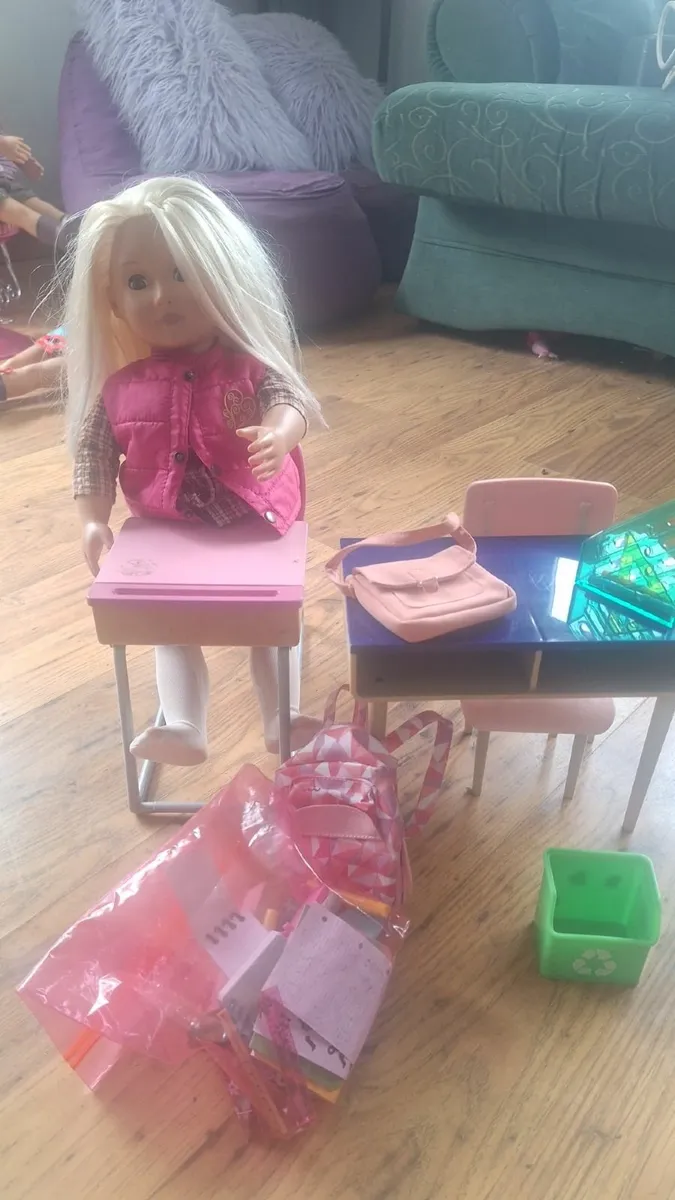Toys - Image 2