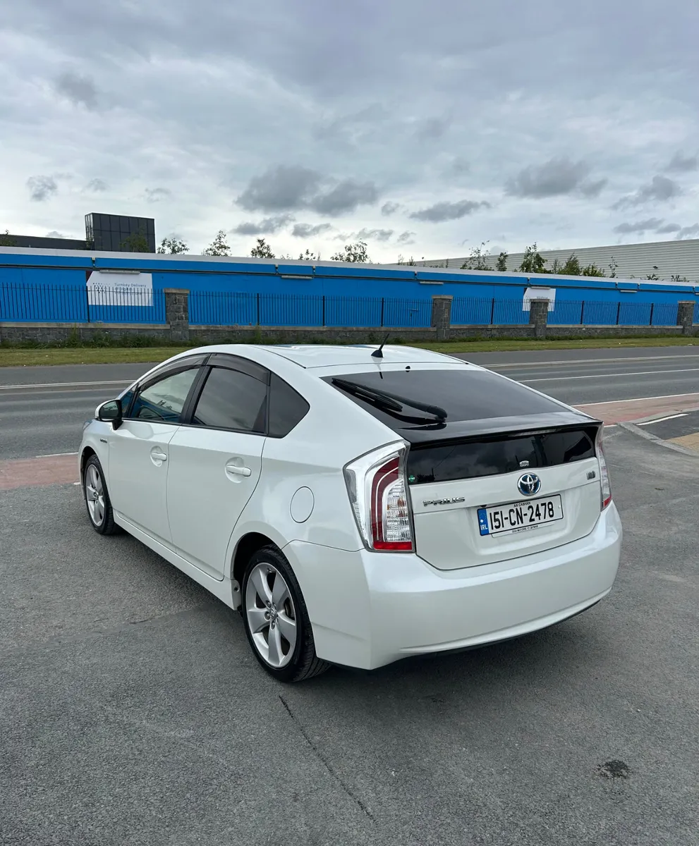 2015 Toyota Prius 1.8 Hybrid UNDER DEPOSIT - Image 3