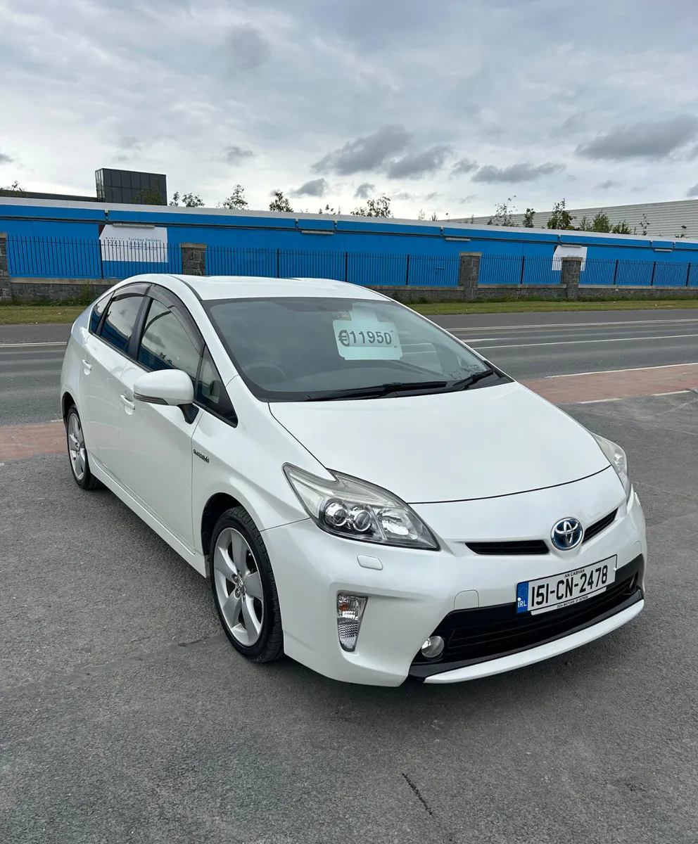 2015 Toyota Prius 1.8 Hybrid UNDER DEPOSIT - Image 2