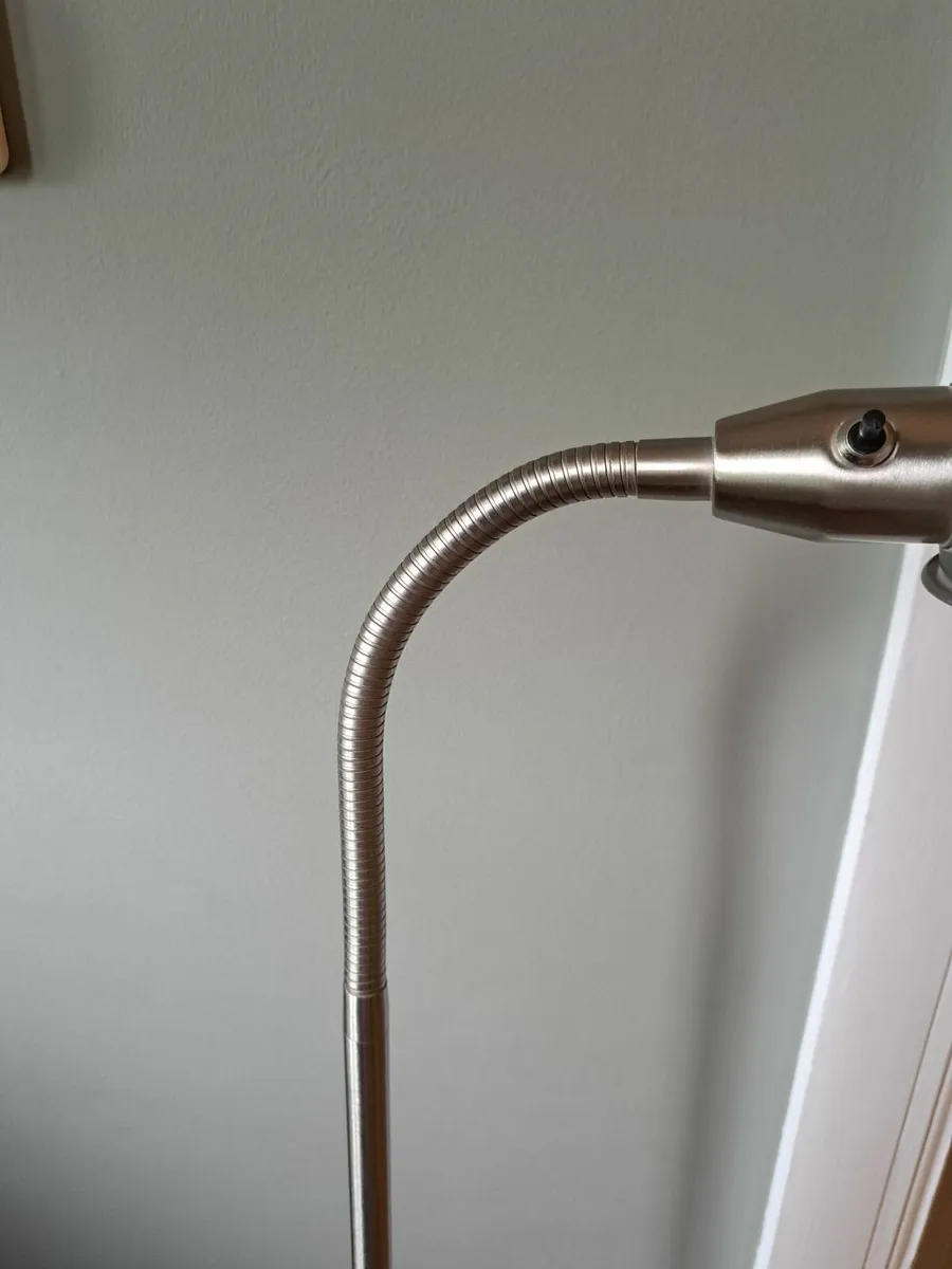 Floor lamp - Image 1