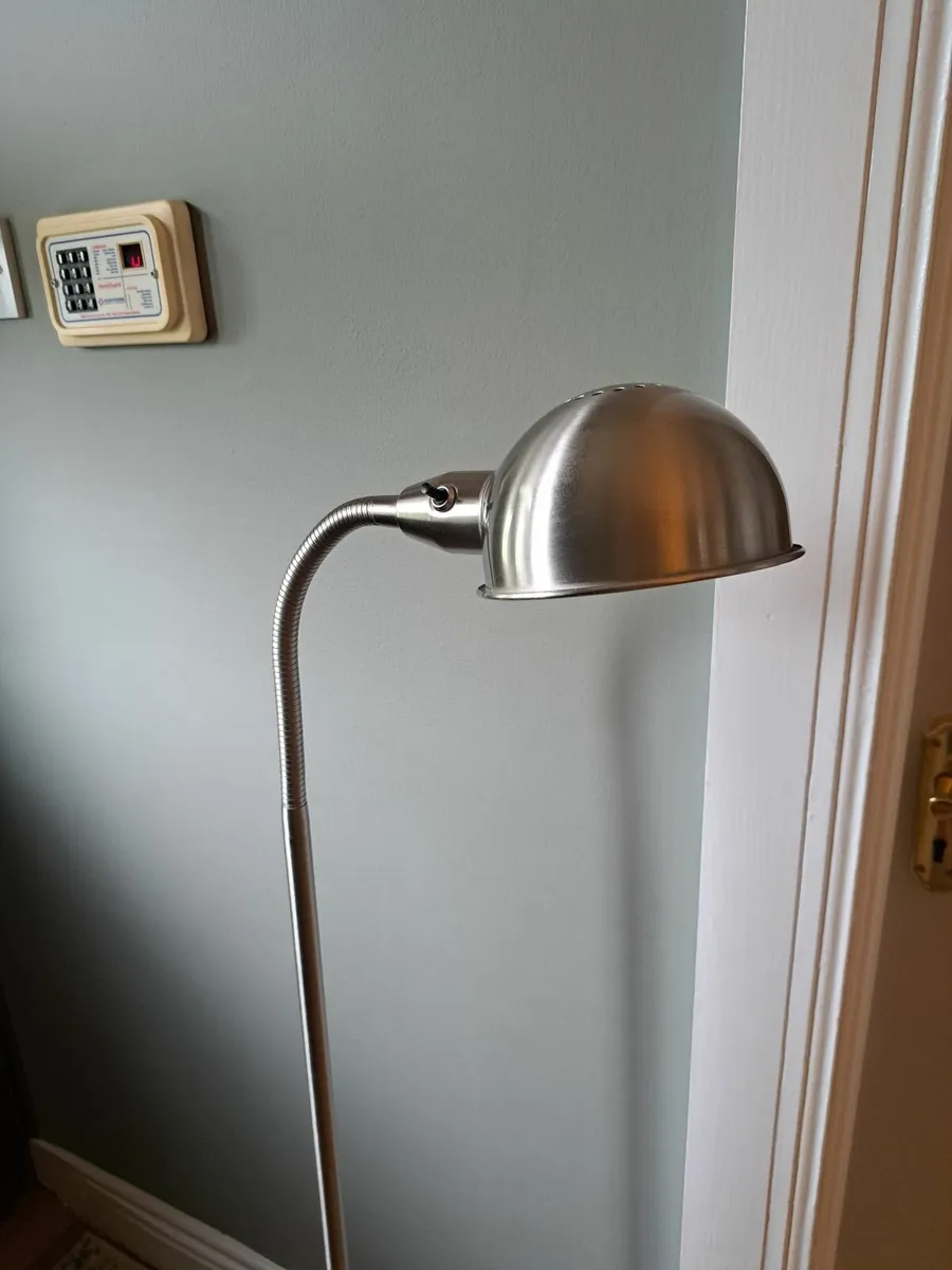 Floor lamp - Image 2
