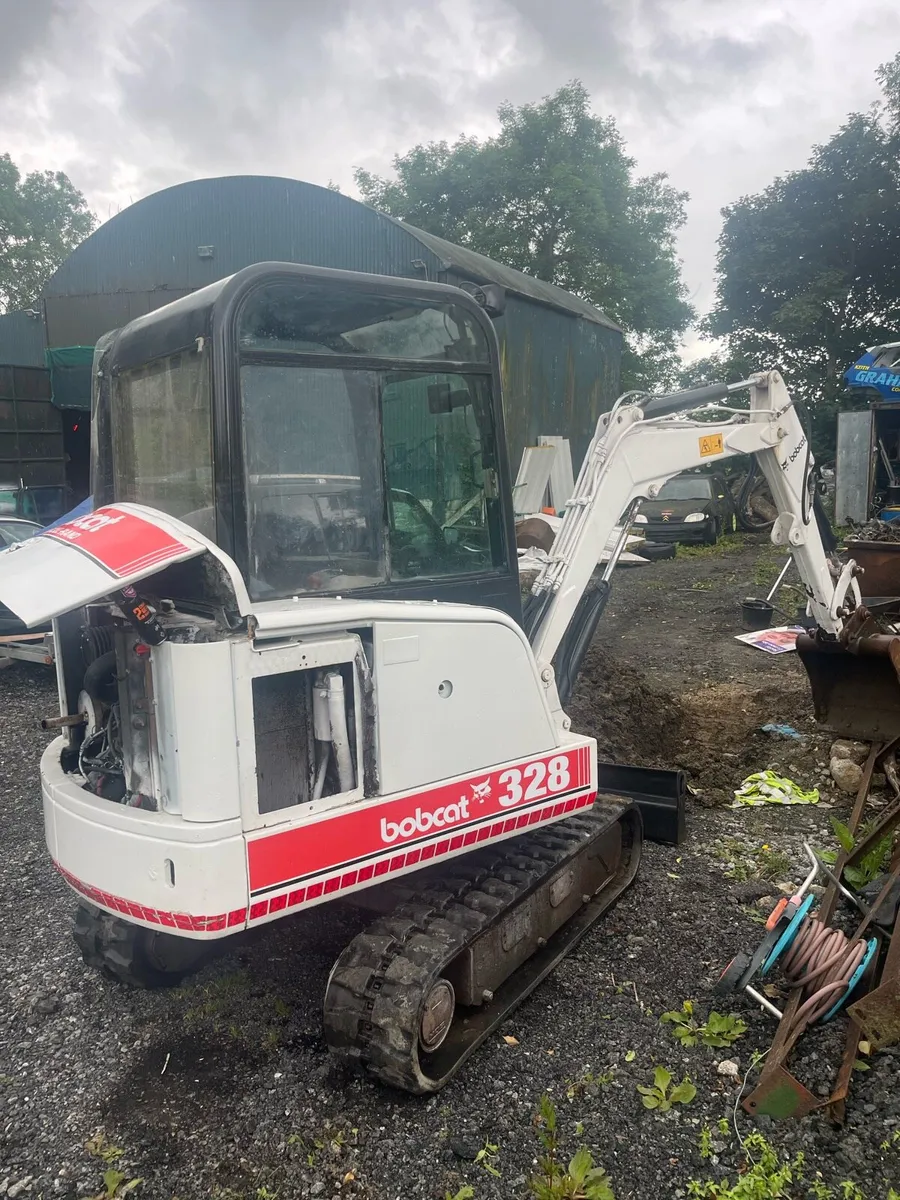 Bobcat 328 Mini Digger - Image 3