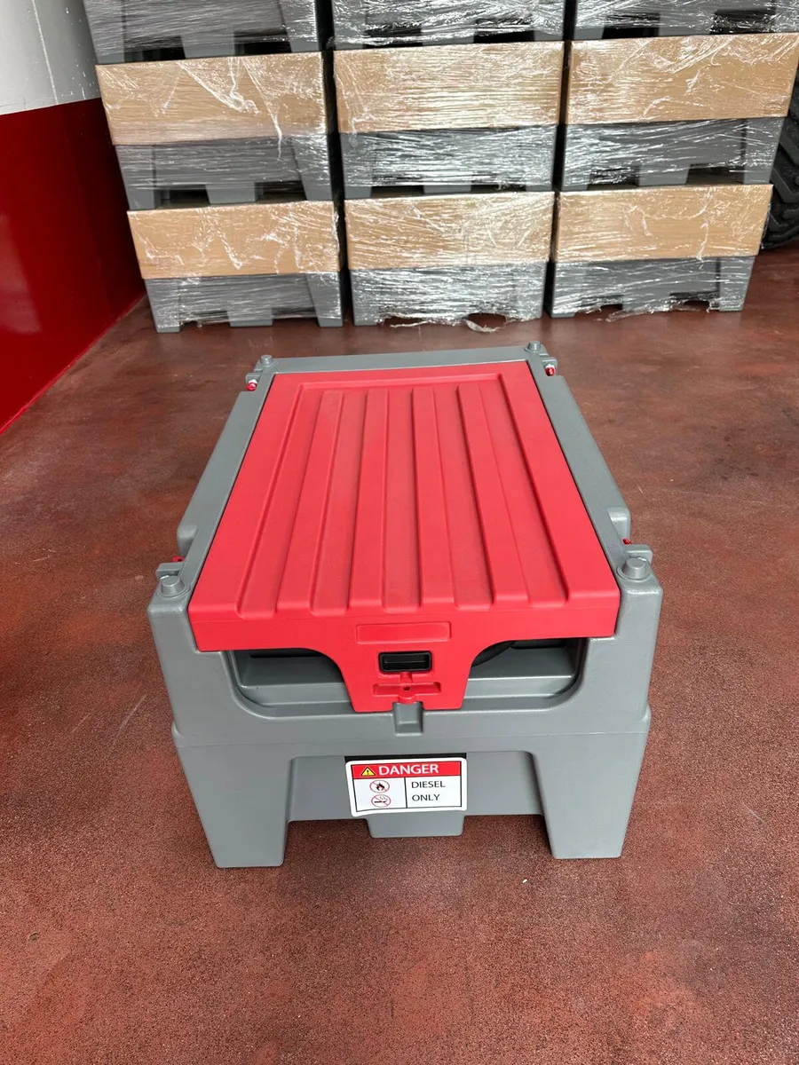 New Fuel Bowser / Fuel Pod c/w Pump - Image 2