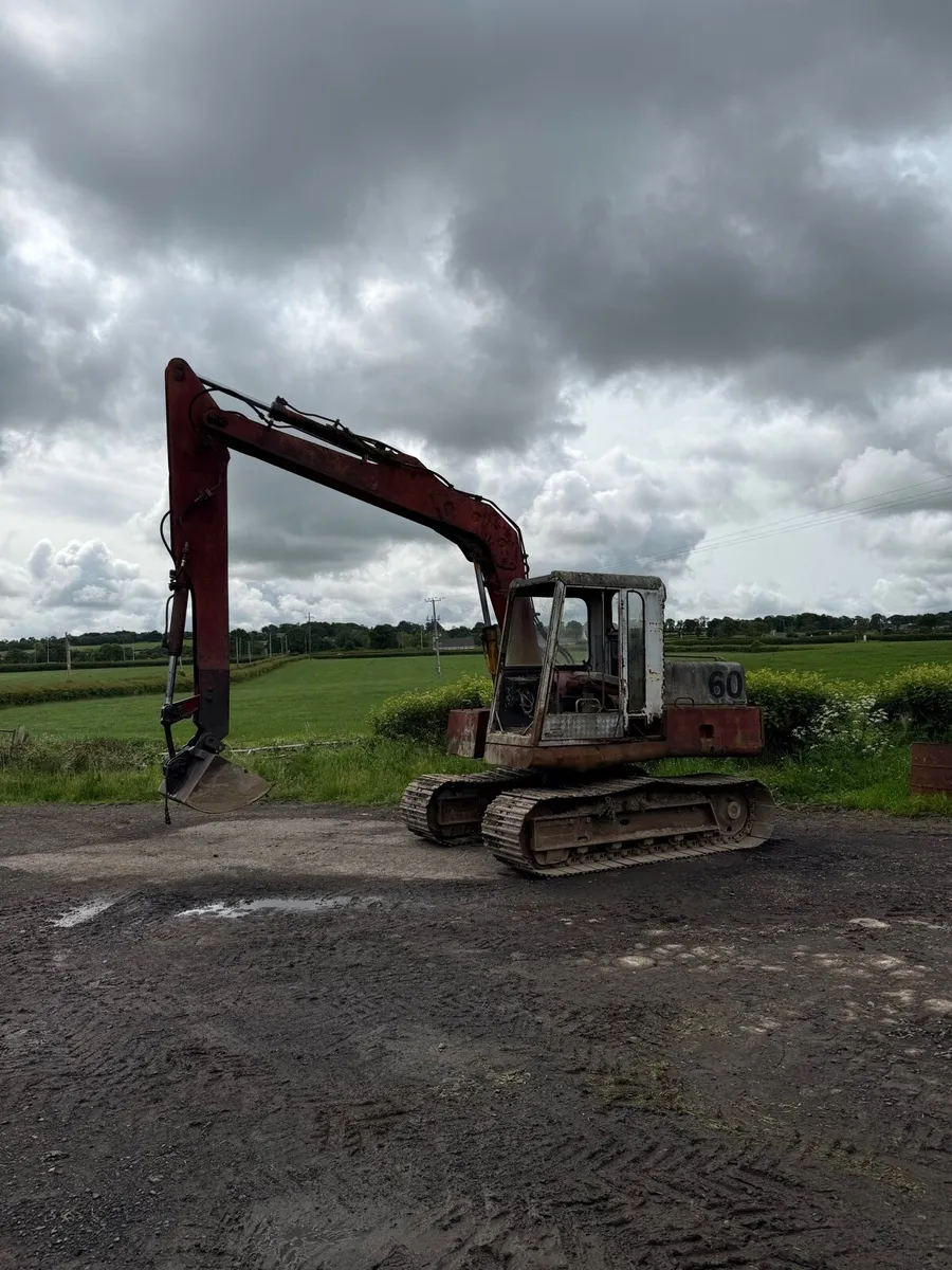 1980 case poclain 60 digger - Image 1
