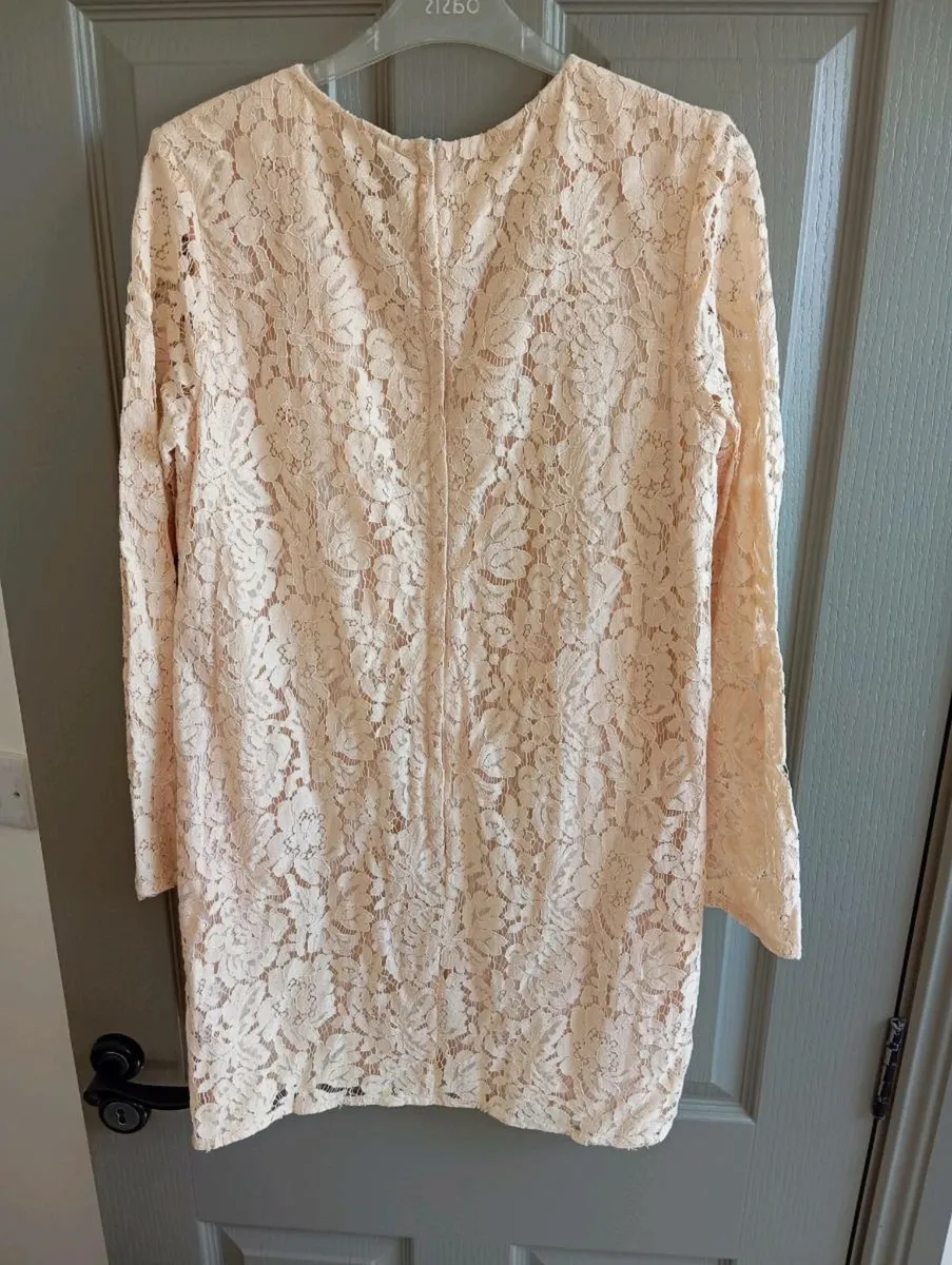 Ladies dress - Image 3