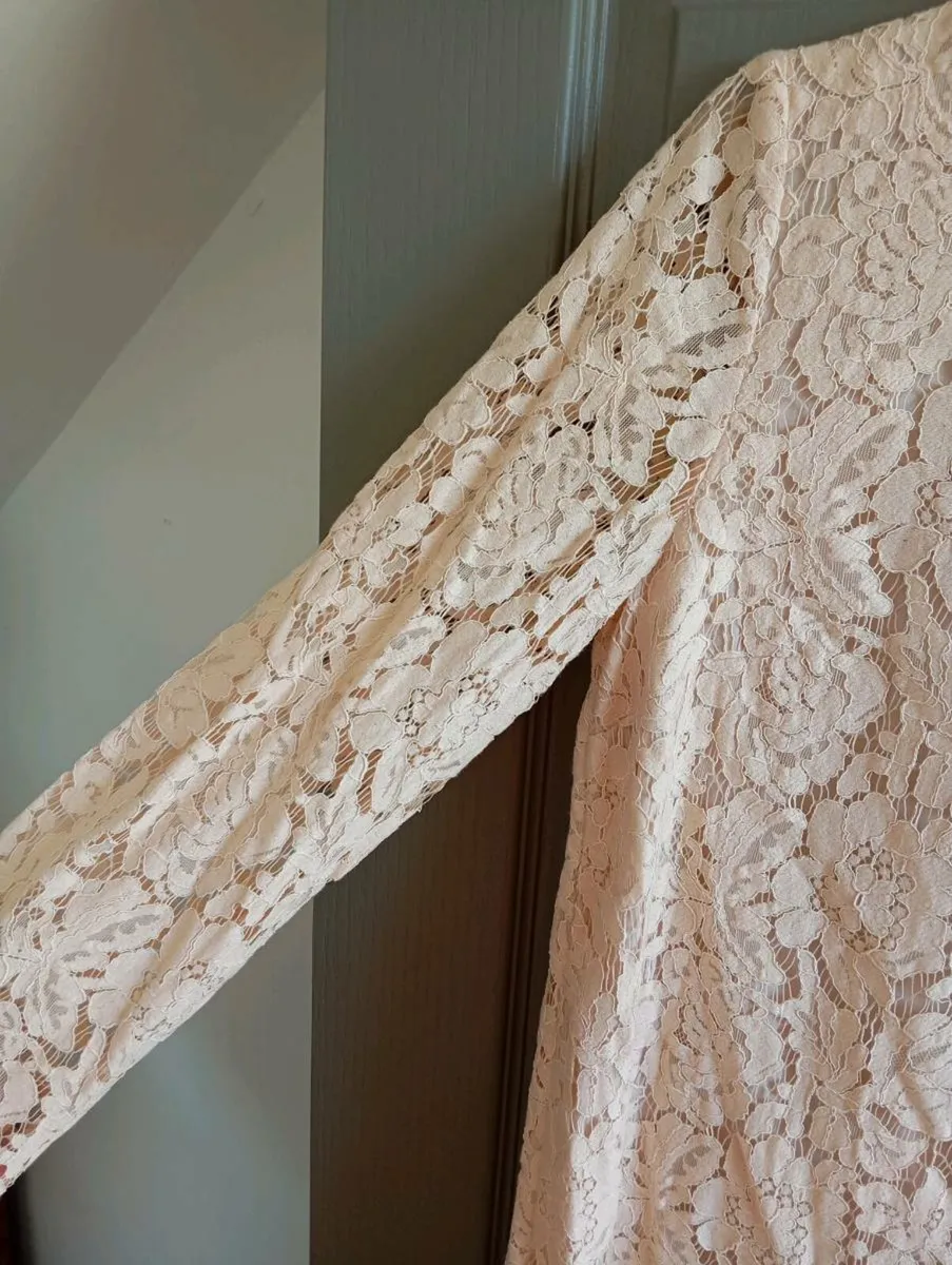Ladies dress - Image 4