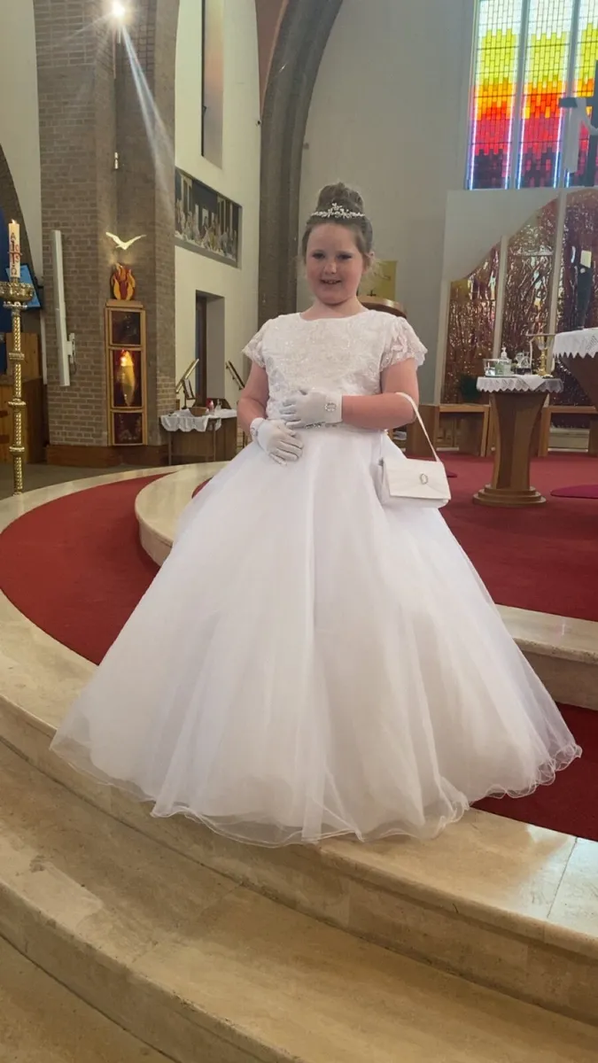 Communion dress - Image 2