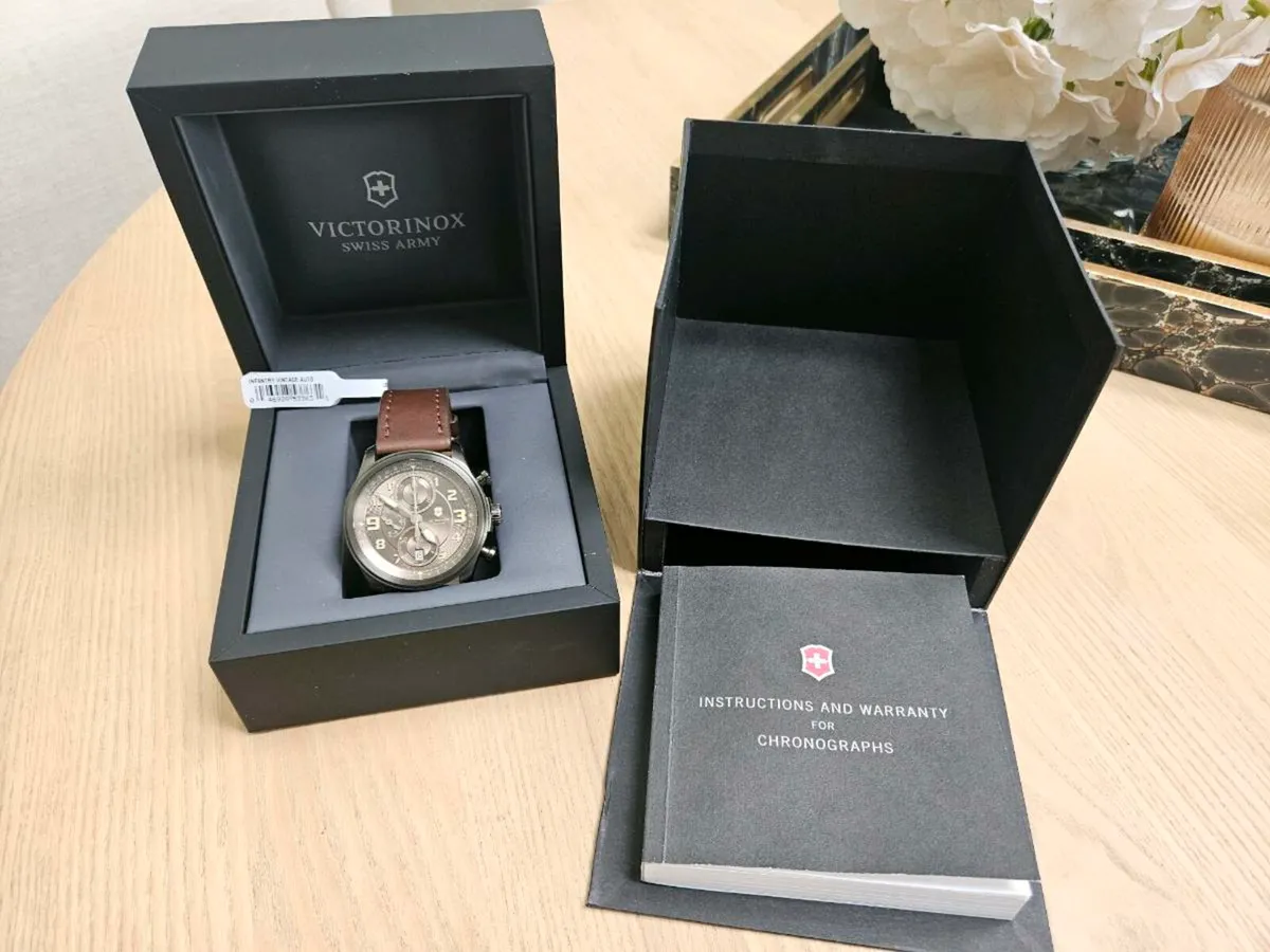 Victorinox Infantry Vintage Auto - Image 1